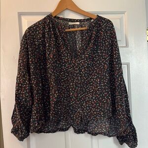 Doen Black and red Floral Jane Blouse Relaxed Fit M